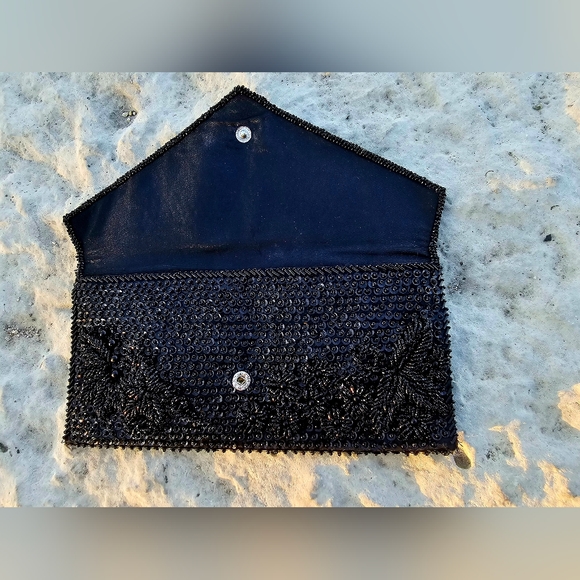 Black hand beaded Vintage 1950s Hong Kong handbag clutch purse some bead missing - Picture 12 of 12